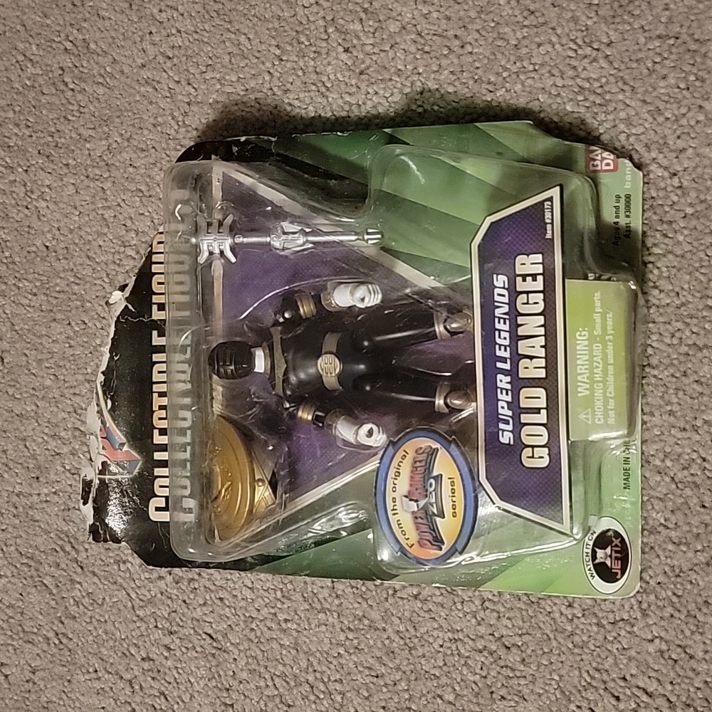 Power Rangers  Super Legends Gold Ranger
